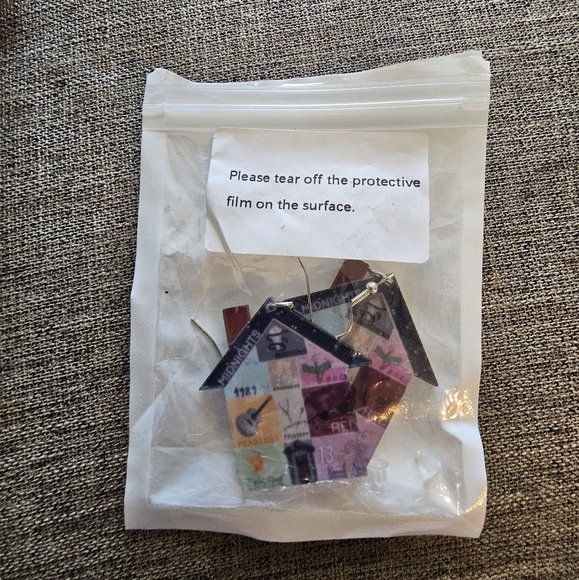 Taylor swift house earrings - Picture 6 of 8